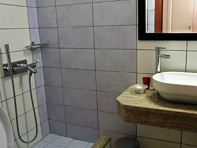 Aposperides מלון