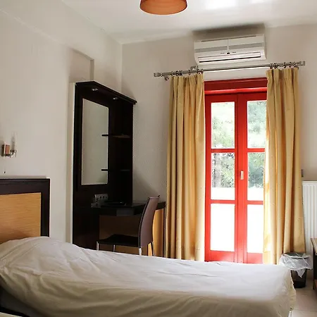 Aposperides Ξενοδοχείο 2*